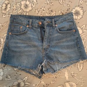 H&M high waisted shorts